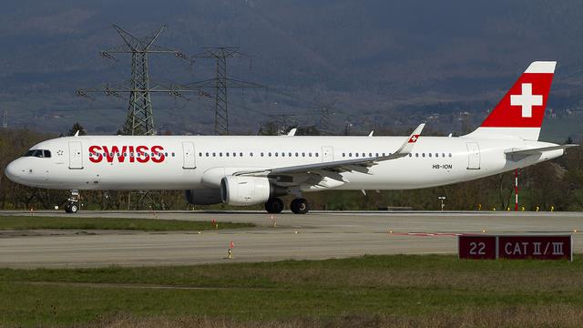 HB-ION:Airbus A321:Swiss International Air Lines